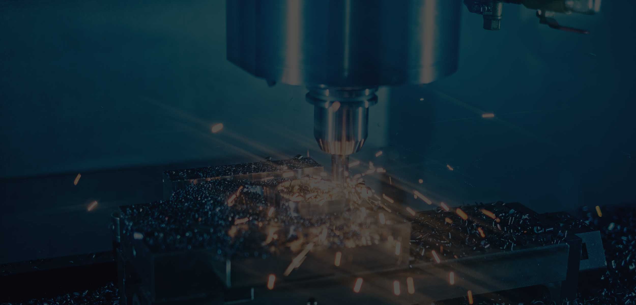 CNC Maschine bearbeitet ein Metallteil